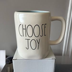 Rae Dunn CHOOSE JOY mug